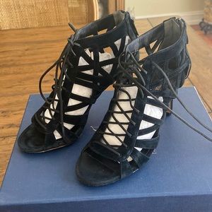 Pour LA Victoire Black new buck lace heels size 6